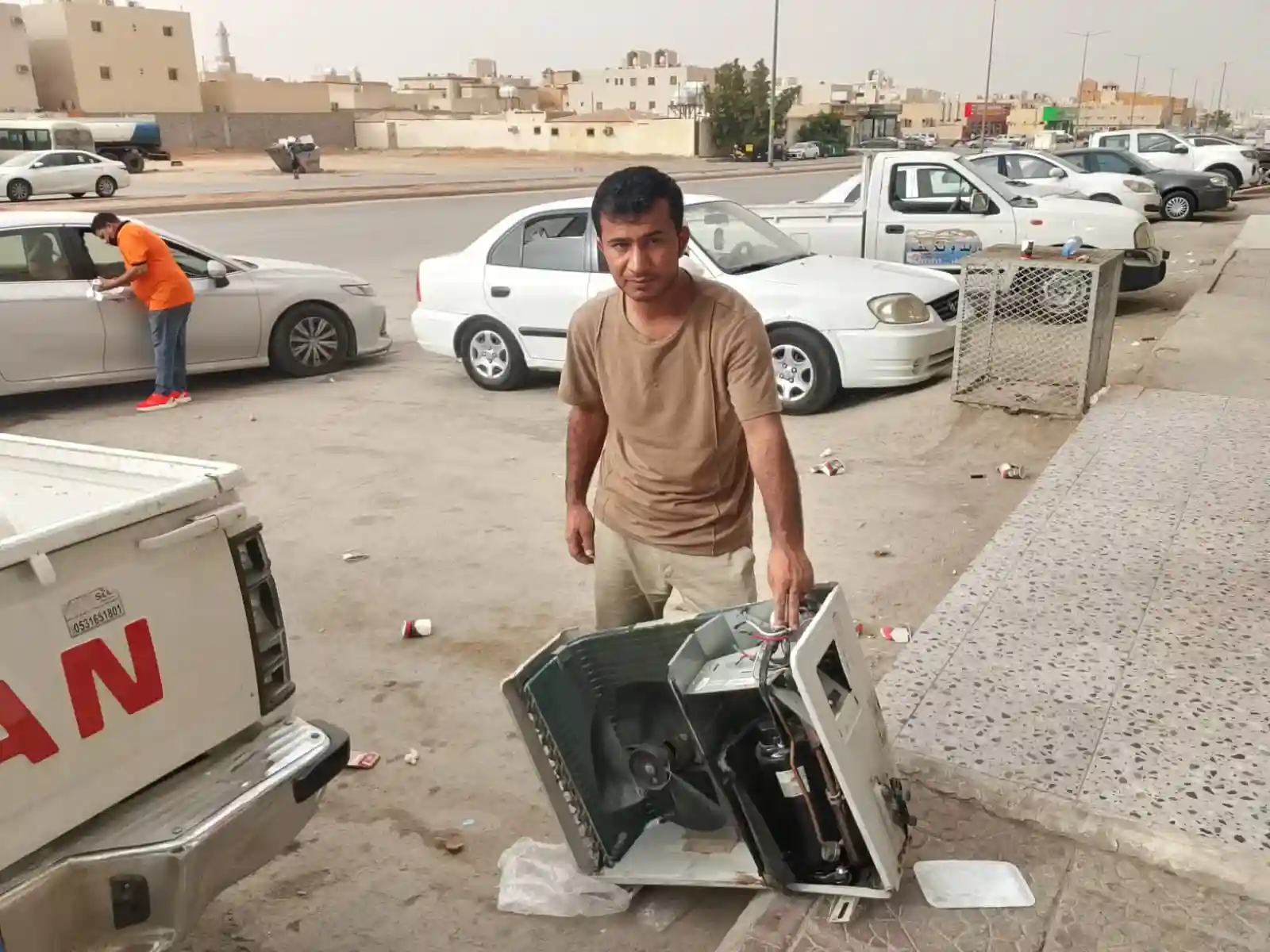 خدمة صيانة وحدة خارجية للمكيف في عرقة الرياض